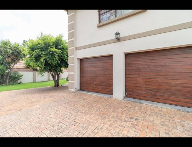 5 BEDROOM HOUSE FOR SALE IN VERWOERDPARK